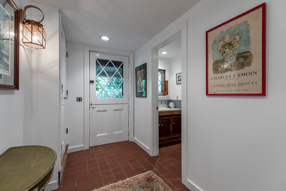 49 South Street Photo 20