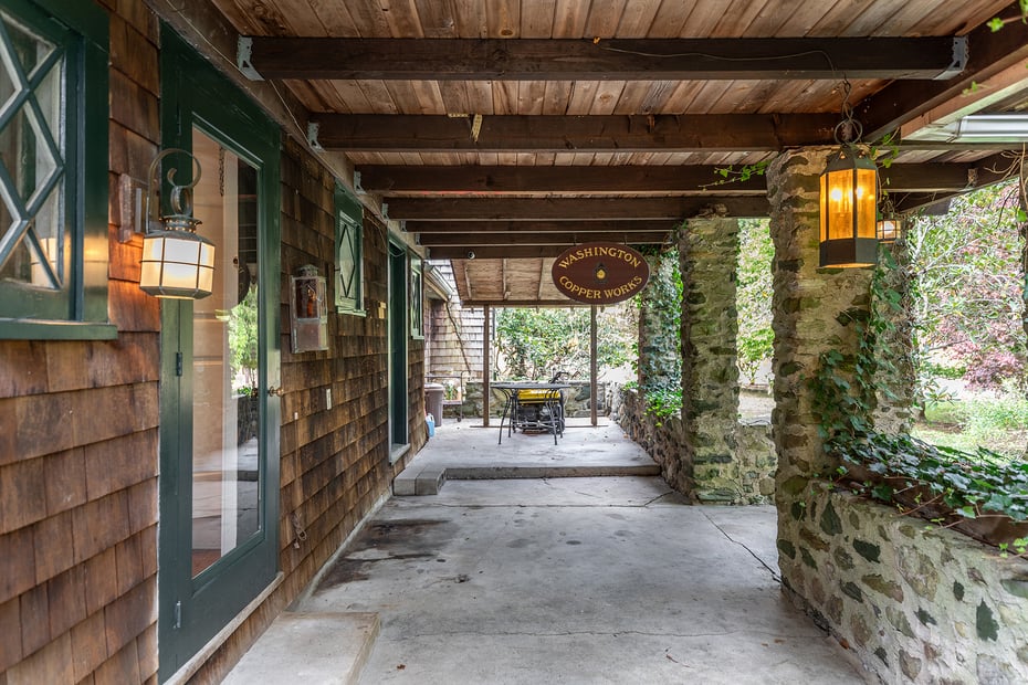 49 South Street Photo 22