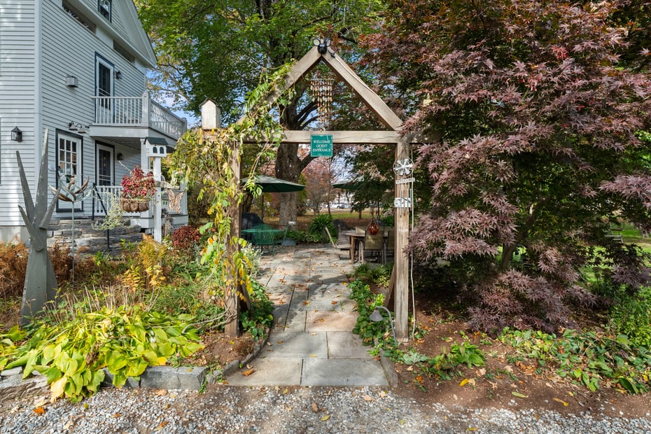 209 Main Street Photo 37