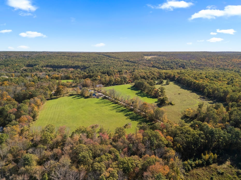 55, 94, 100 Hubbard Hill, 24, 25 Klocek Road Photo 11