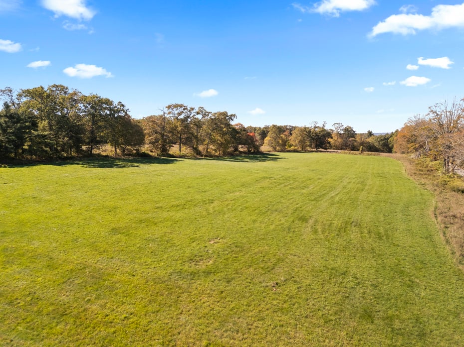 55, 94, 100 Hubbard Hill, 24, 25 Klocek Road Photo 28