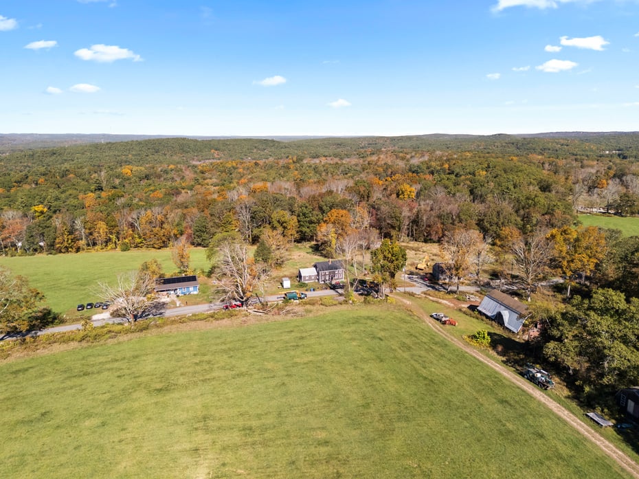 55, 94, 100 Hubbard Hill, 24, 25 Klocek Road Photo 29