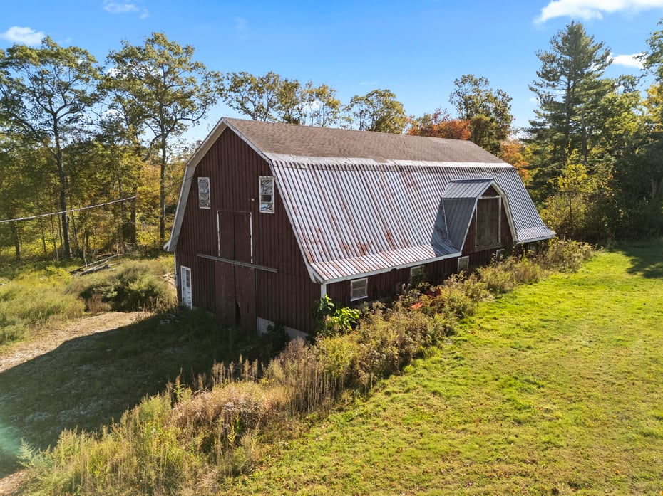 55, 94, 100 Hubbard Hill, 24, 25 Klocek Road Photo 31