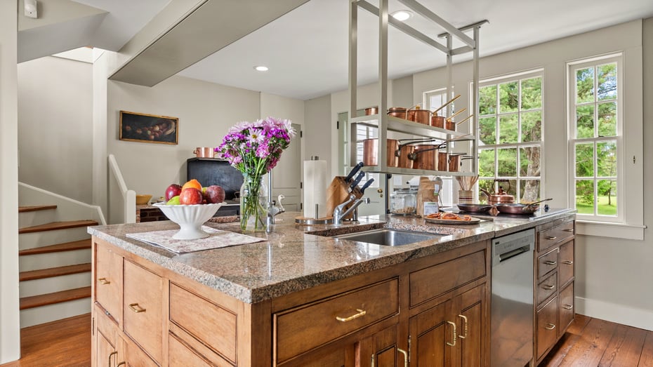 764 East Hill Rd Photo 36