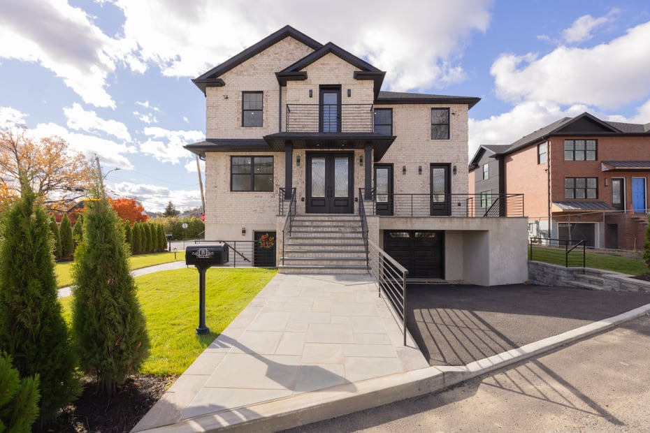 1 Victoria Lane Photo 1