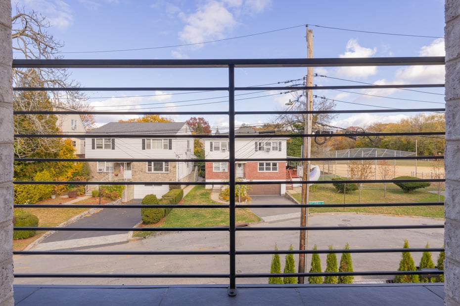 1 Victoria Lane Photo 24