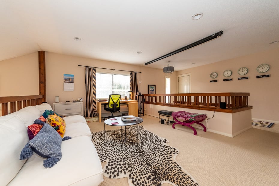 9 Hickory Hill Drive Photo 32