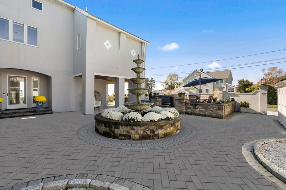 372 Maple Avenue Photo 37