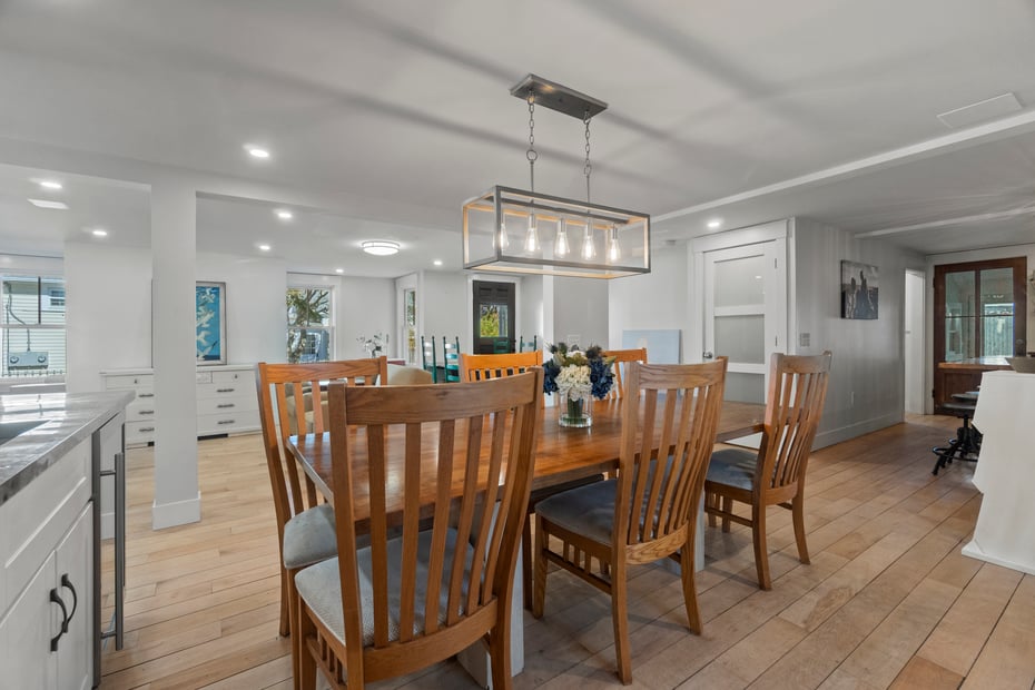 11 Pearl Street Photo 8