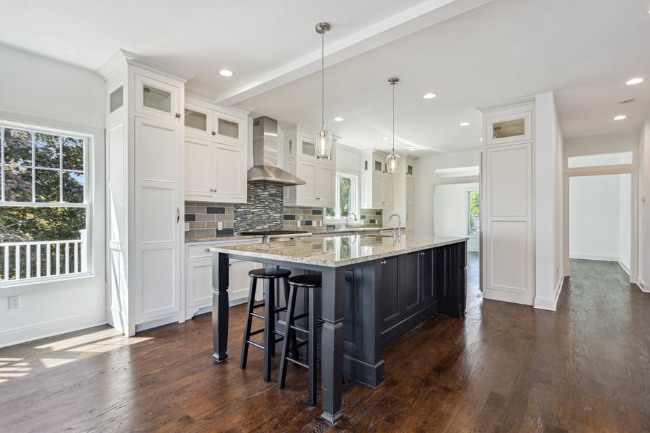 35 5th Avenue Photo 4