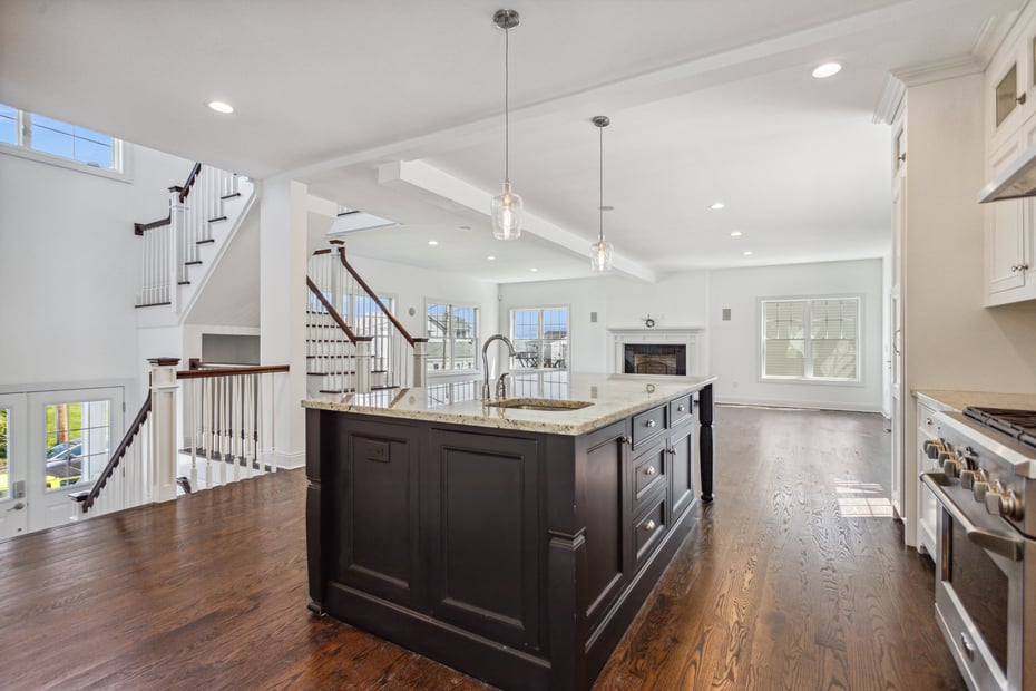 35 5th Avenue Photo 6