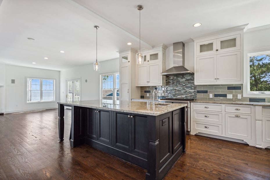 35 5th Avenue Photo 8