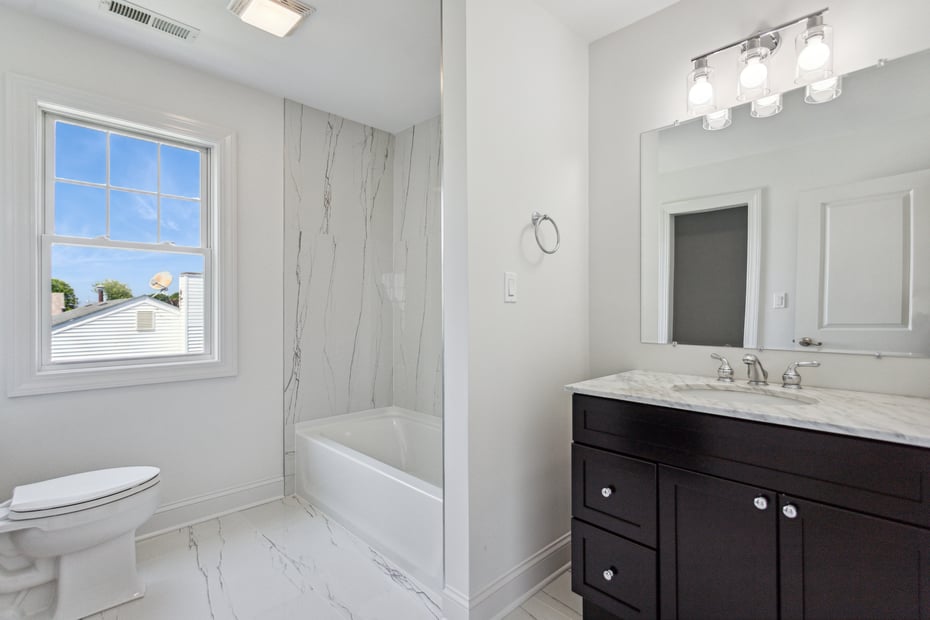 35 5th Avenue Photo 25