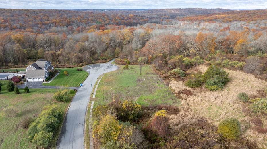 33 Farm View Drive Photo 8