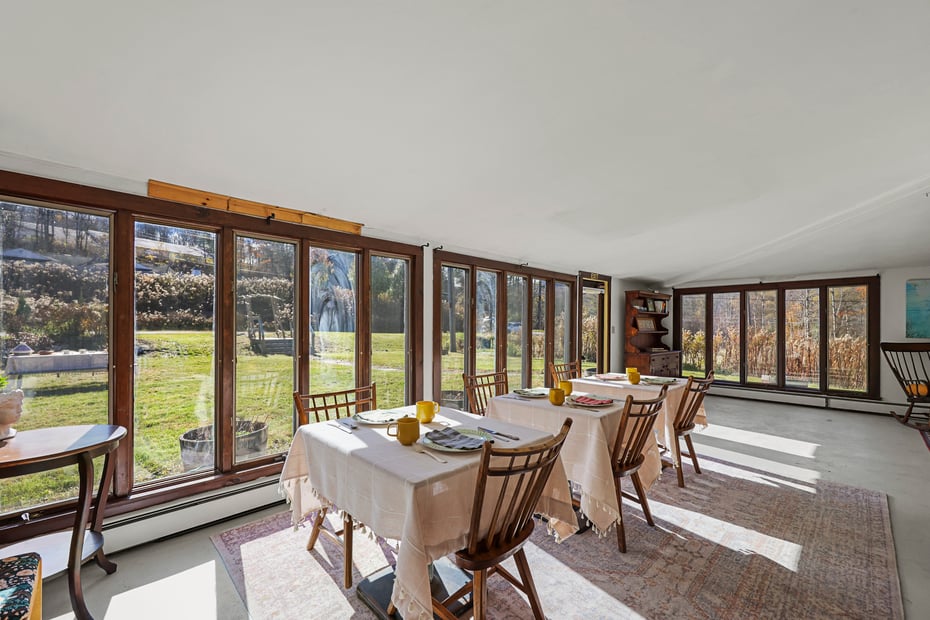 342/344 New Ashford (route 7) Rd Photo 17