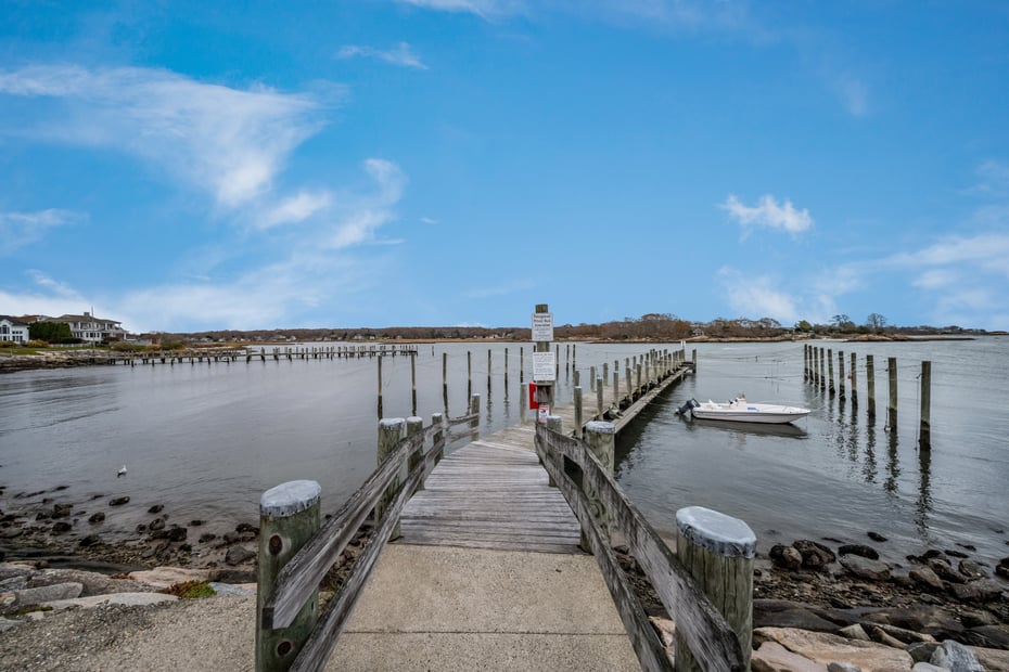 223 Giants Neck Road Photo 23