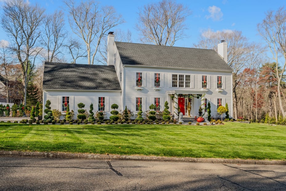 9 Essex Hills Drive Photo 3