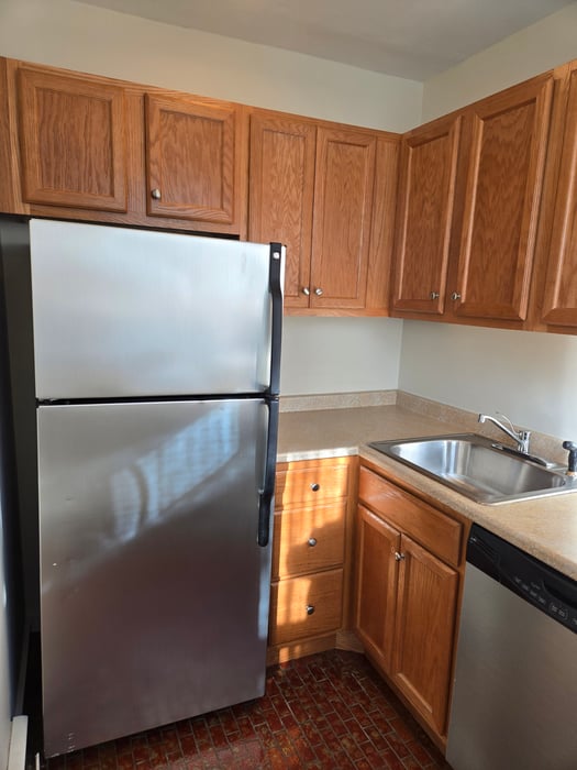 188 Cold Spring Street  #4 Photo 8