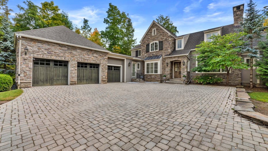 1 Pinecroft Dr Photo 5