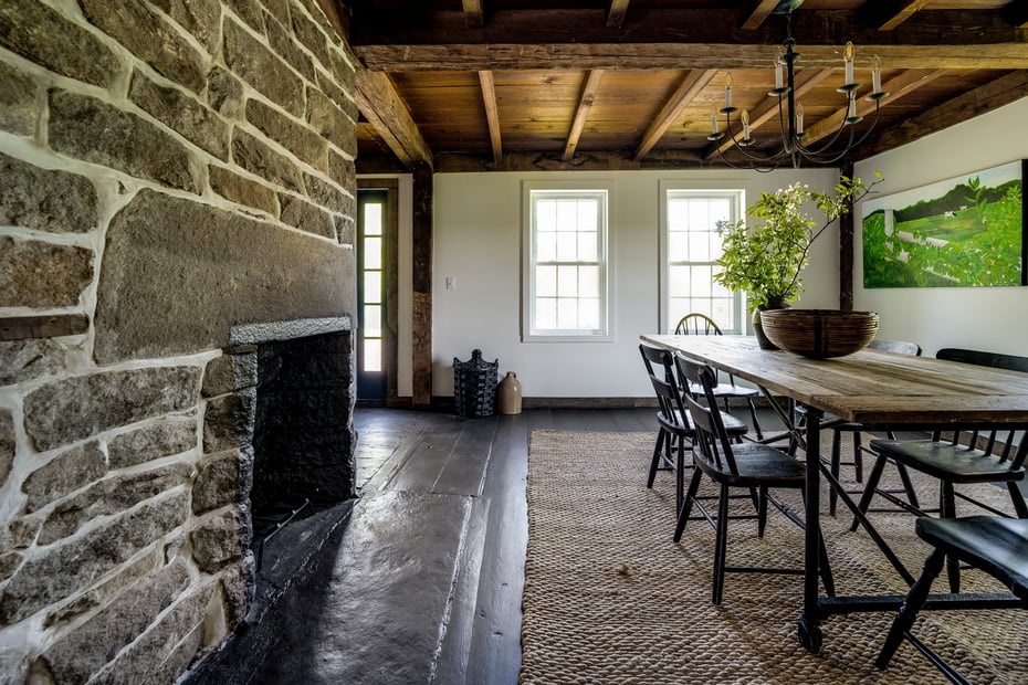 740 Little City Road Photo 7