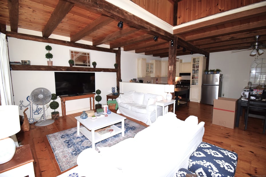 1306 Boston Post Road Photo 3