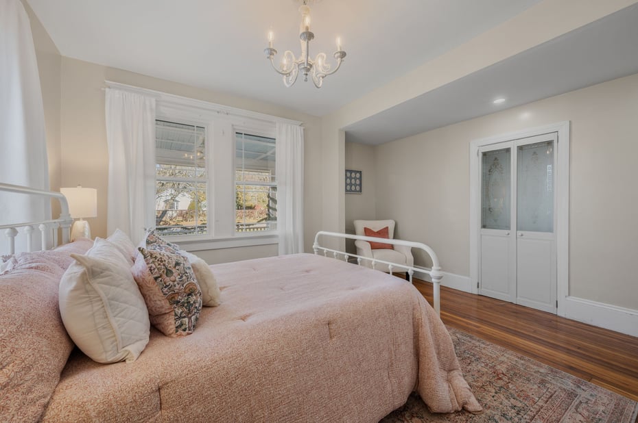 26 College Street Photo 13