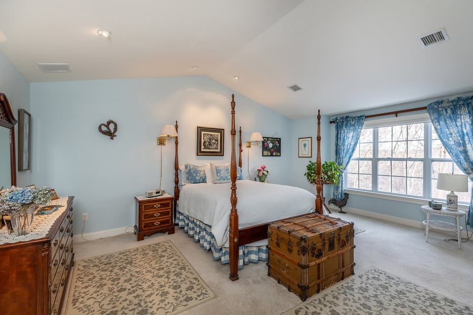 250 Hunter Drive #250 Photo 17