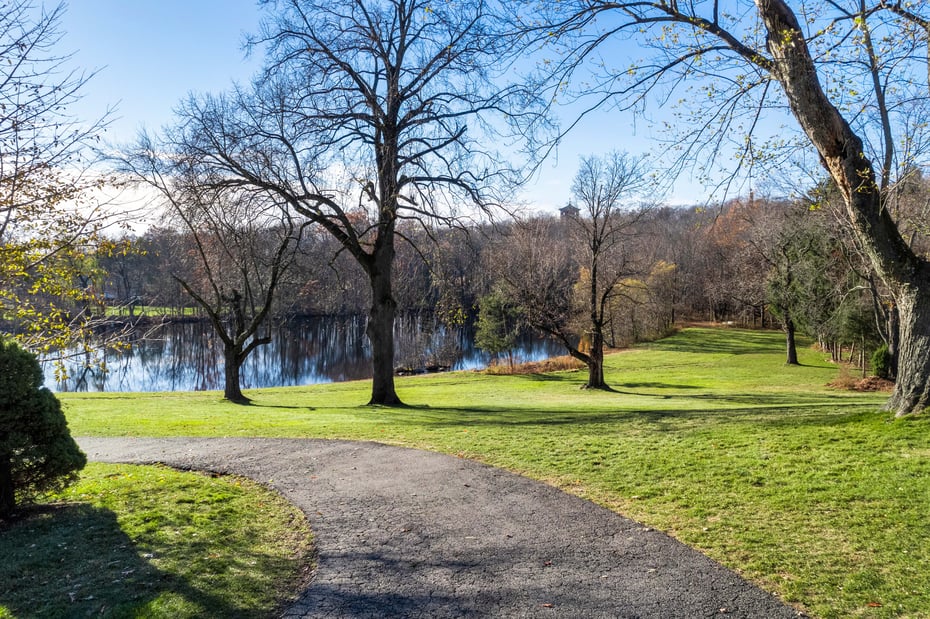 83 Somerstown Road Photo 36