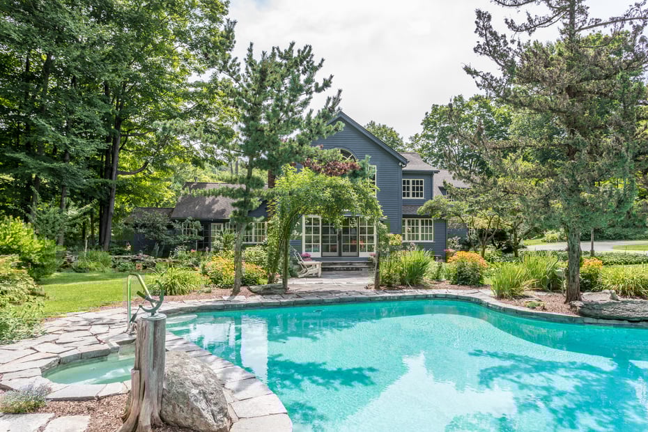 21 Jericho Road North Photo 3