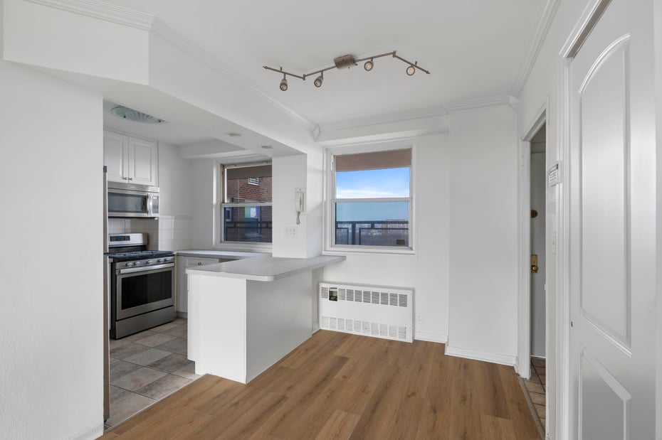 5900 Arlington Avenue  #6S Photo 5