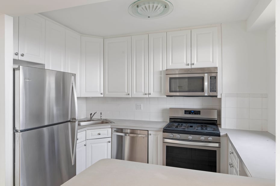 5900 Arlington Avenue  #6S Photo 6