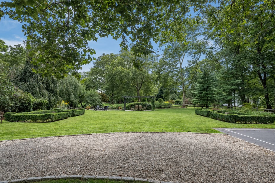 63 Broad Street Photo 27