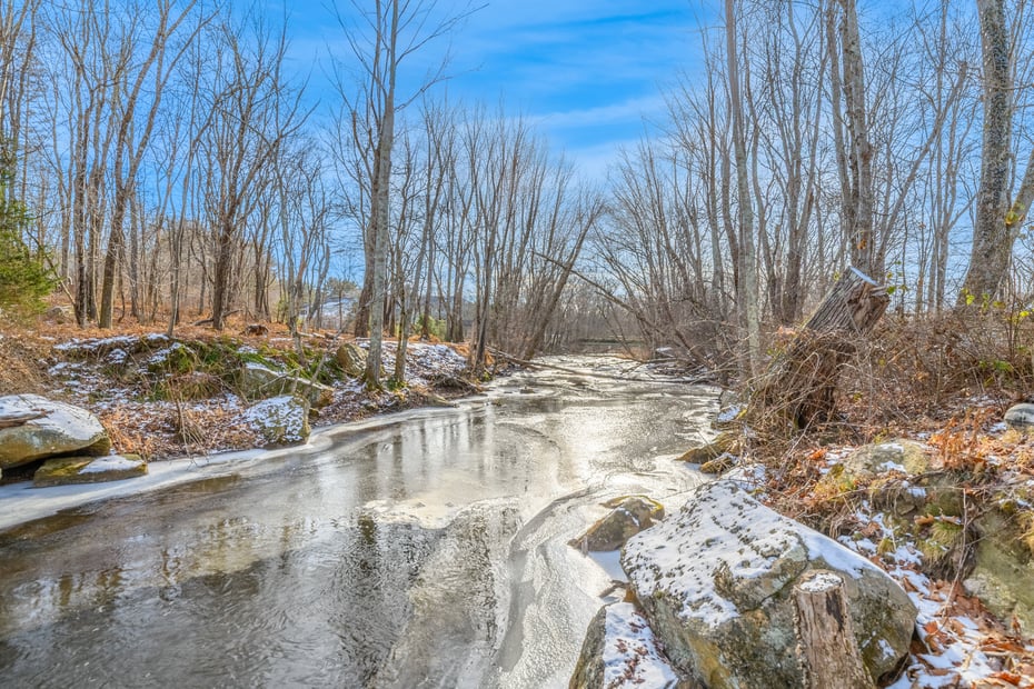 49 Upper Road Photo 8