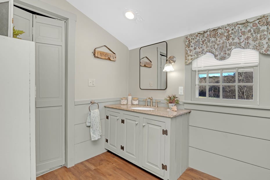 49 Upper Road Photo 15