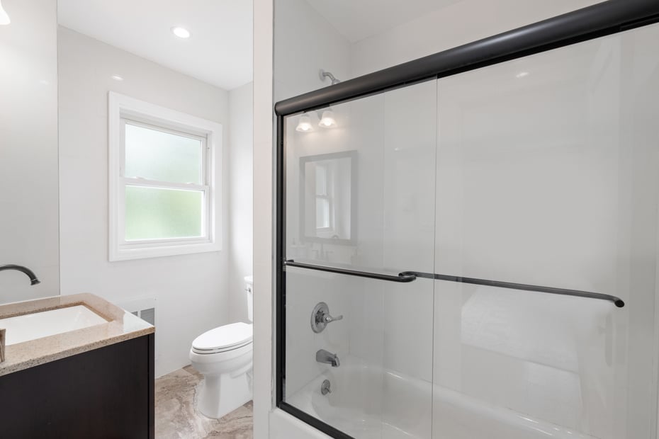 209 Van Cortlandt Park Avenue Photo 15