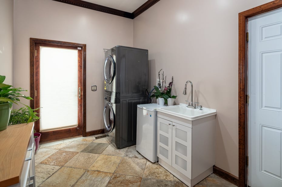 25 Old Road Photo 30