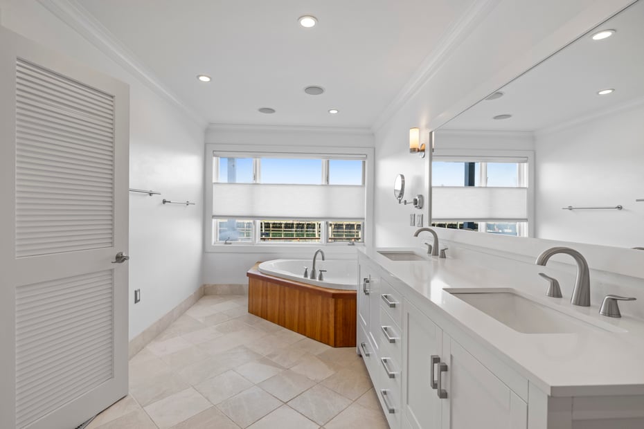 1 Island Drive  #21 Photo 9