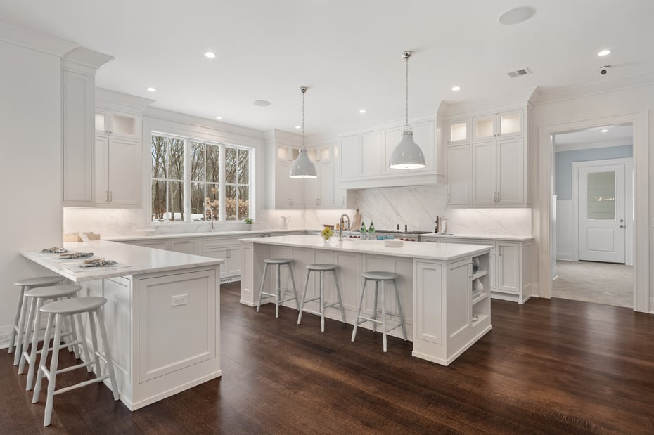 928 West Road Photo 8