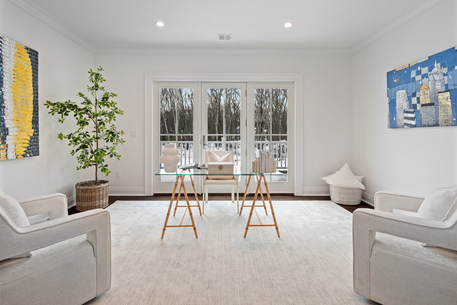 928 West Road Photo 27