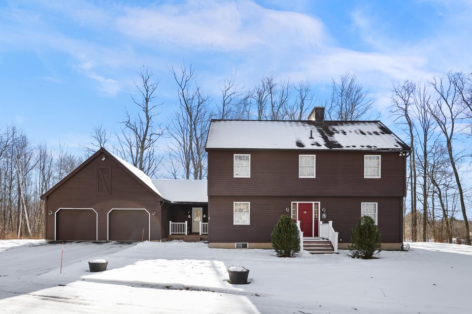 132 Outlook Ave Photo 1