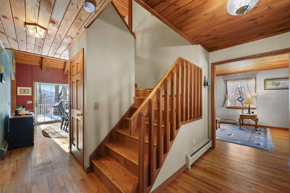 132 Outlook Ave Photo 6