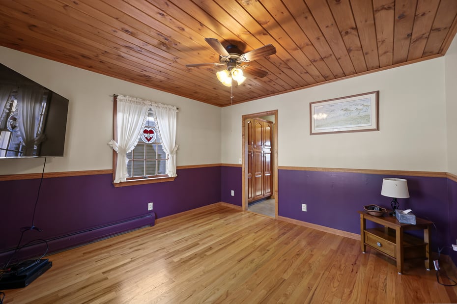 132 Outlook Ave Photo 10