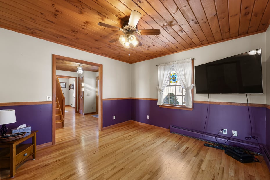 132 Outlook Ave Photo 12