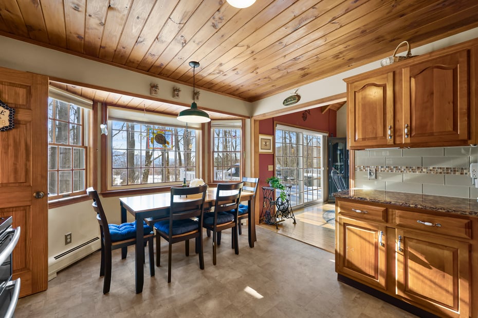 132 Outlook Ave Photo 15