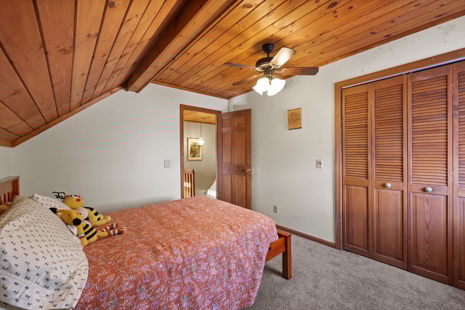 132 Outlook Ave Photo 32