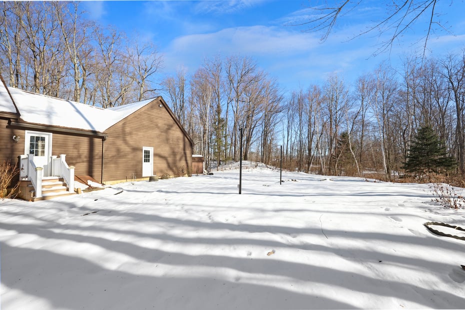 132 Outlook Ave Photo 41