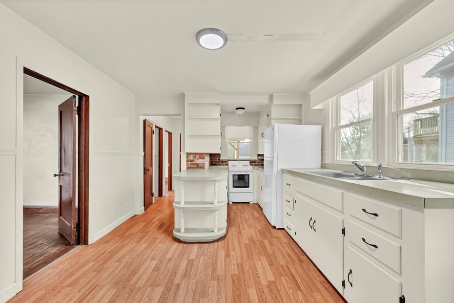 18 James Street Photo 3