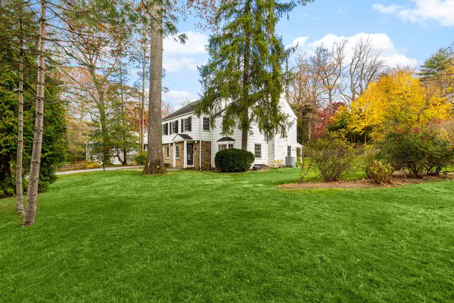 3 Chalford Lane Photo 2