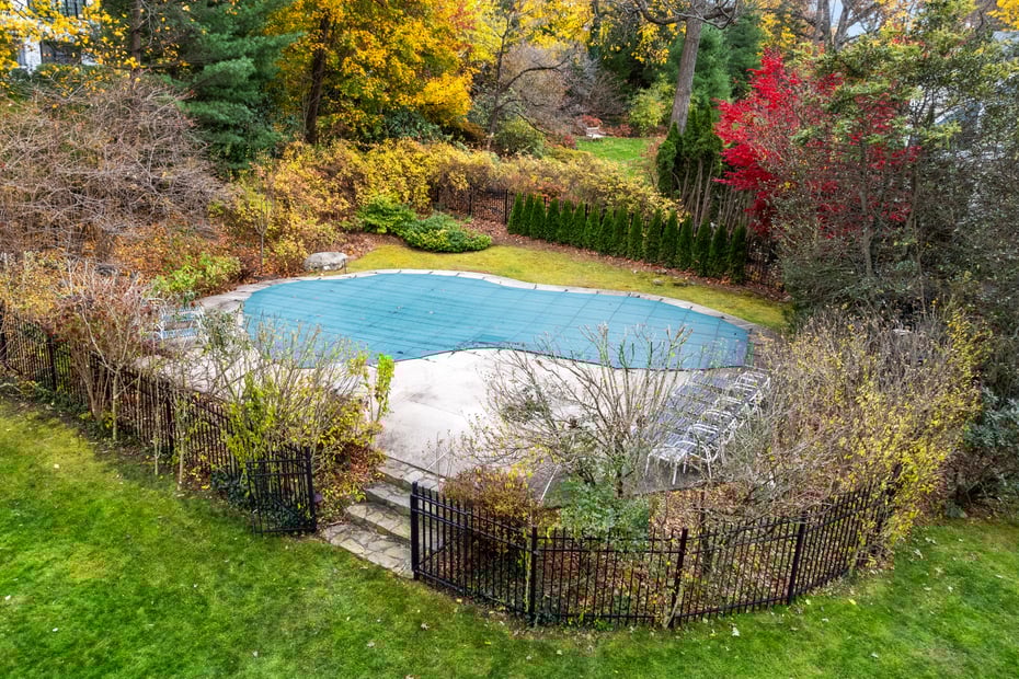 3 Chalford Lane Photo 25