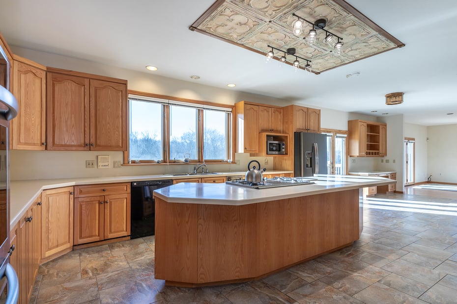 233 Southbury Road Photo 16